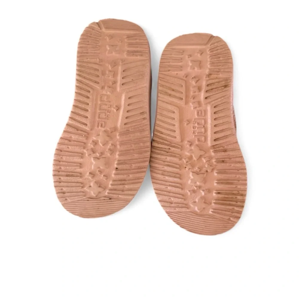 Hey Dude Kids Wally Funk Mono shoe in the Rose Sand